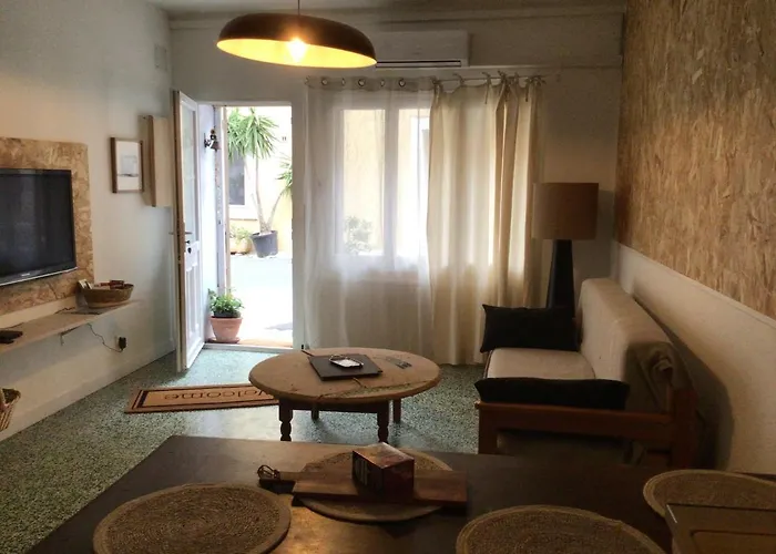 Apartman Au Coeur Du Village Pour Deux Personnes Lespignan
